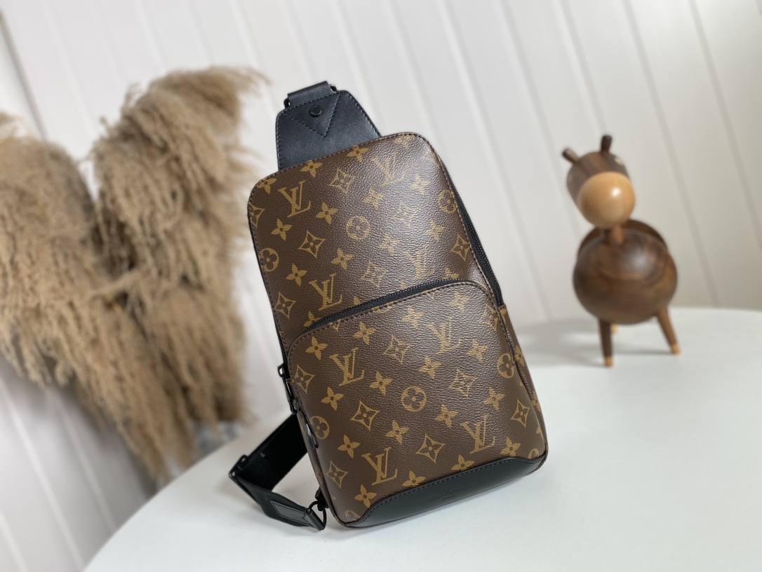 Louis Vuitton LV Avenue Crossbody & Shoulder Bags Damier Graphite Canvas Casual M41718