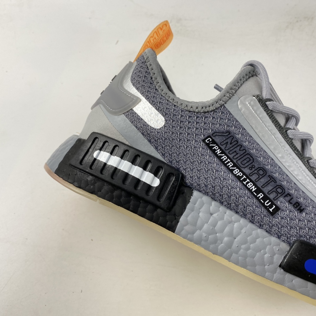 P190  Adidas  NMD_R1 SPECTOO 阿迪三叶草低帮休闲爆米花跑步鞋 FZ3200