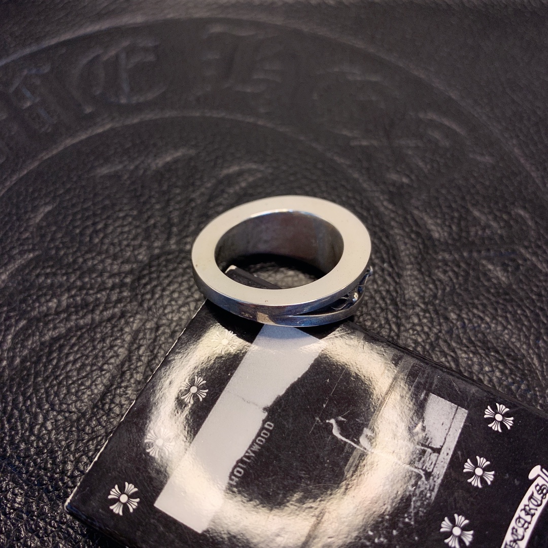 Chrome Hearts Chrome Hearts 克罗心 斜角戒指 无敌做旧 百分之98以上接近ZP