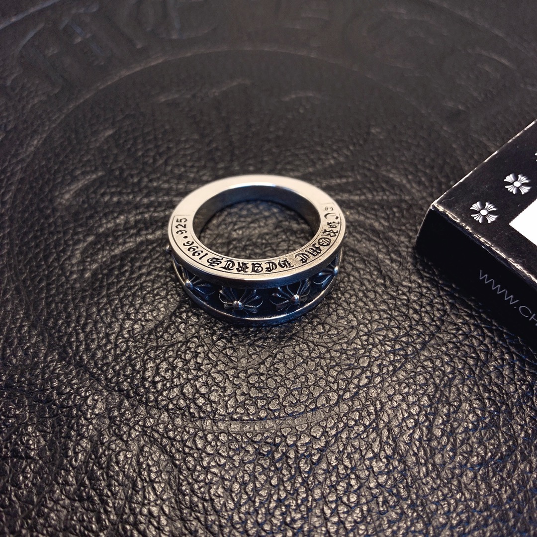 Chrome Hearts Chrome Hearts 克罗心 斜角戒指 无敌做旧 百分之98以上接近ZP