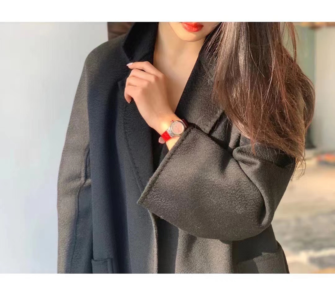 Bvlgari 宝格丽28mm搭配鳄鱼皮， 嘿哈