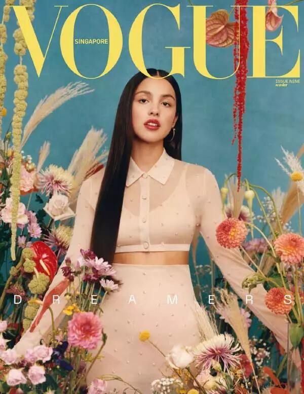 【瑜伽健身上新】 【新加坡版】《Vogue 》服饰与美容时尚杂志 2021年10月刊 电子版