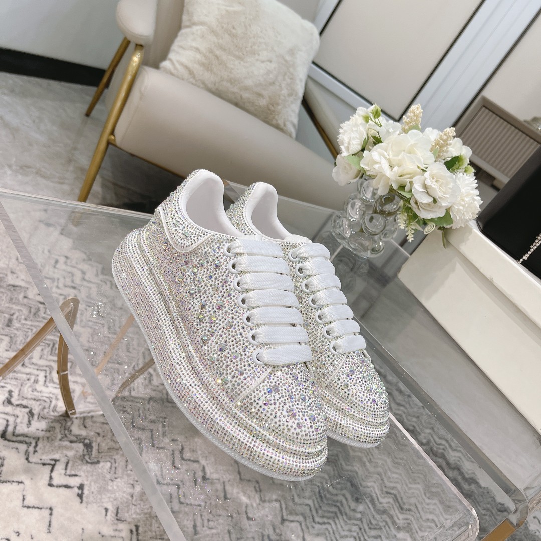 Alexander McQueen Crystal-Embellished Velvet Sneakers 3 a1635075865644 8562