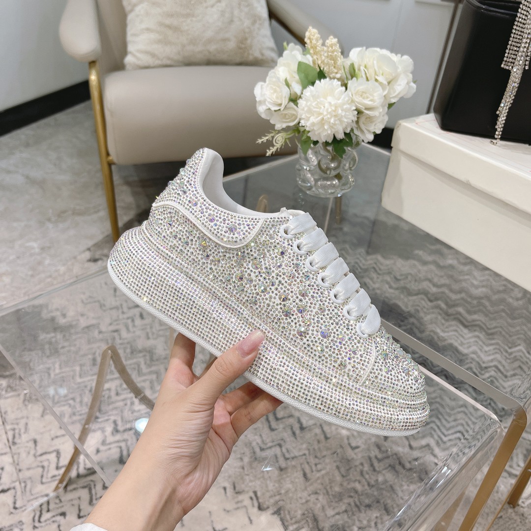Alexander McQueen Crystal-Embellished Velvet Sneakers 7 a1635075866089 7231