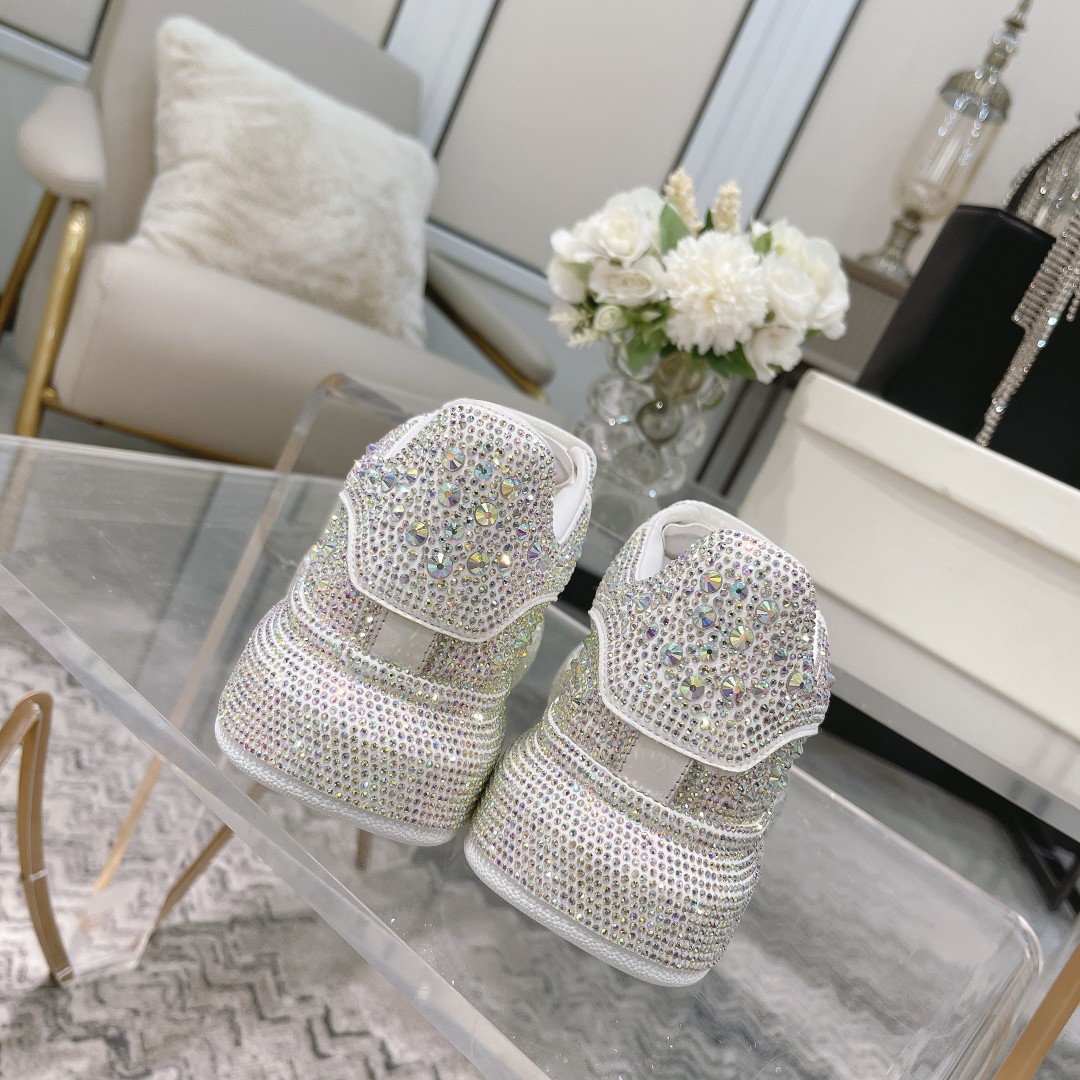 Alexander McQueen Crystal-Embellished Velvet Sneakers 10 a1635075866373 6470