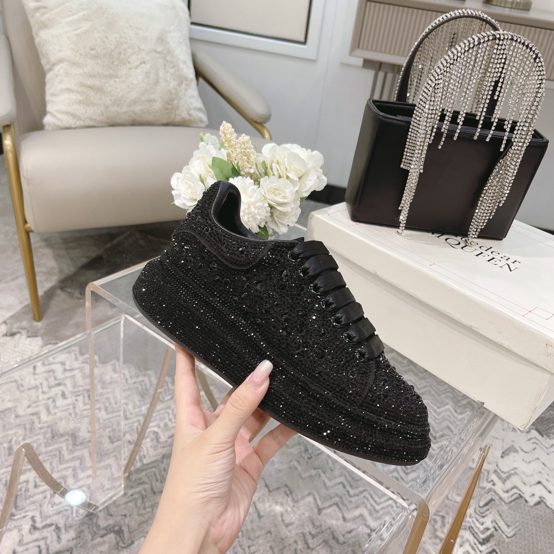 Alexander McQueen Crystal-Embellished Velvet Sneakers - Limited Edition 5 a1635075955096 2340