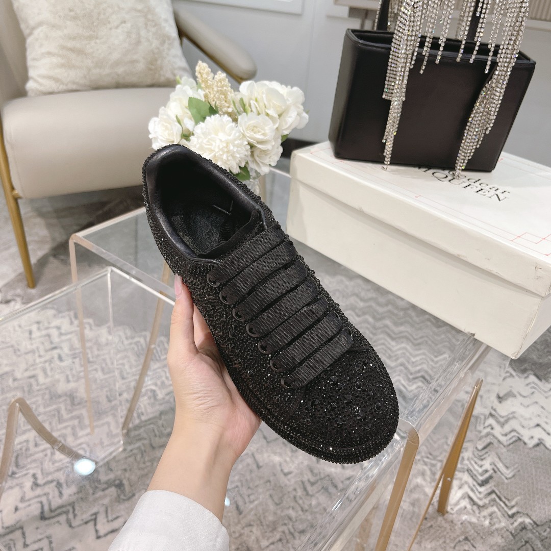 Alexander McQueen Crystal-Embellished Velvet Sneakers - Limited Edition 6 a1635075955174 2510