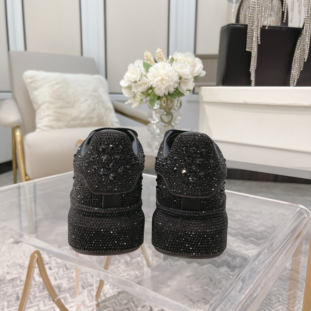 Alexander McQueen Crystal-Embellished Velvet Sneakers - Limited Edition 10 a1635075955607 4805
