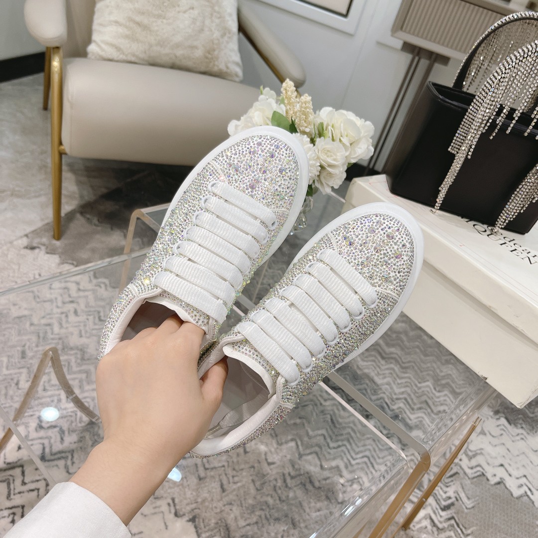 2021SS McQueen Crystal Velvet Shoes with Czech Diamonds, 1:1 Replicas, Sizes 35-41, Sheepskin Lining. - 图片 4
