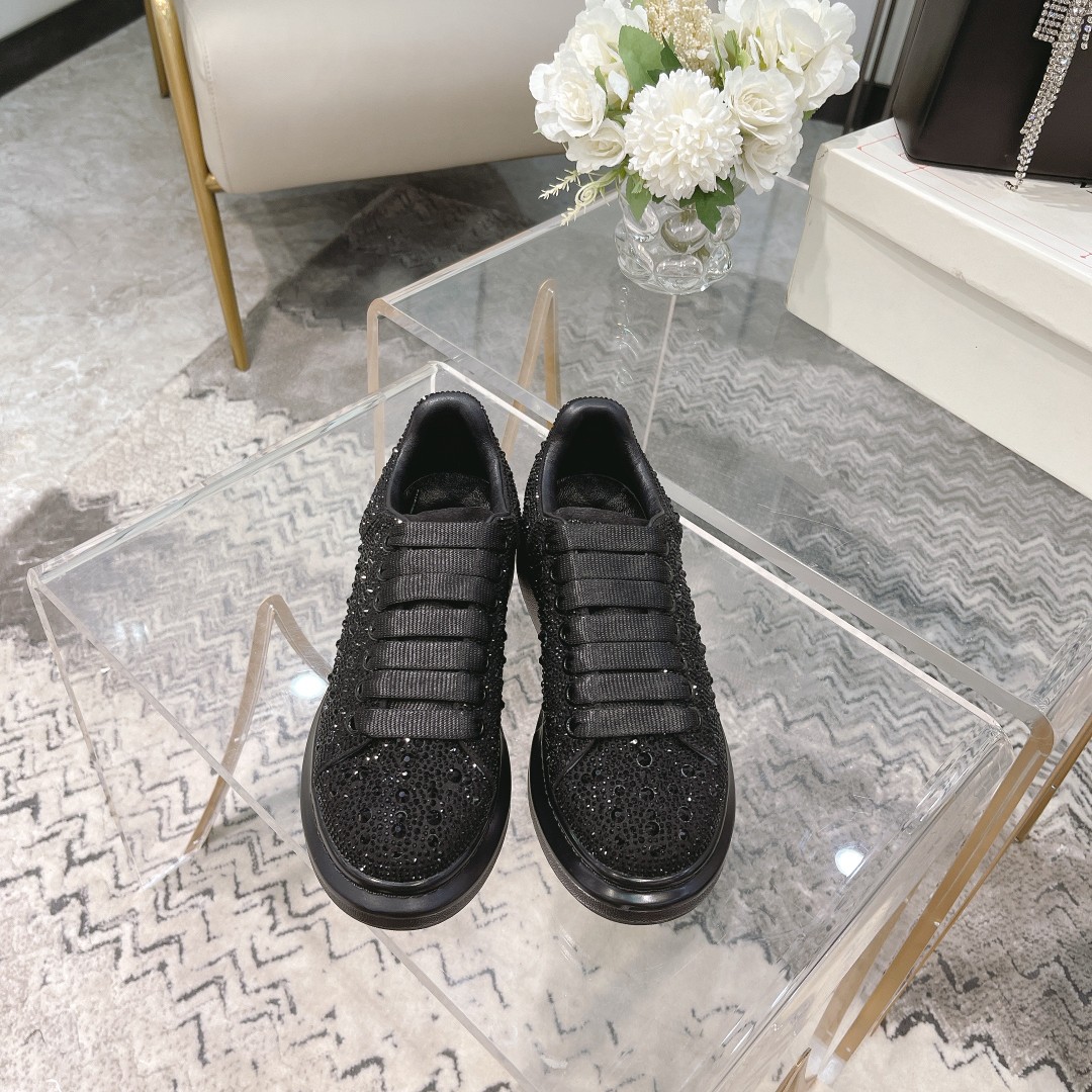 Alexander McQueen Crystal-Embellished Velvet Sneakers 3 a1635076248169 7388