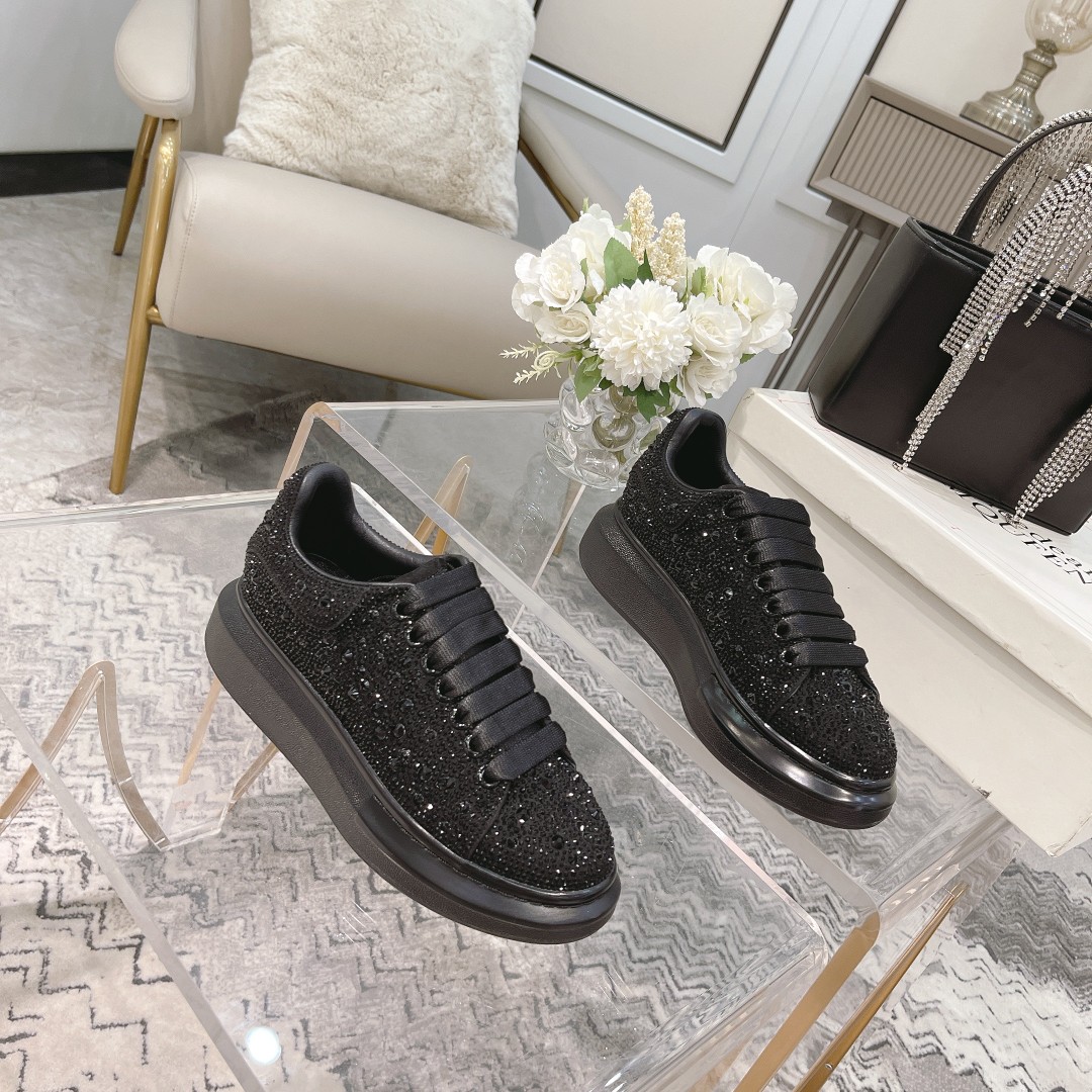 Alexander McQueen Crystal-Embellished Velvet Sneakers 4 a1635076248258 3553