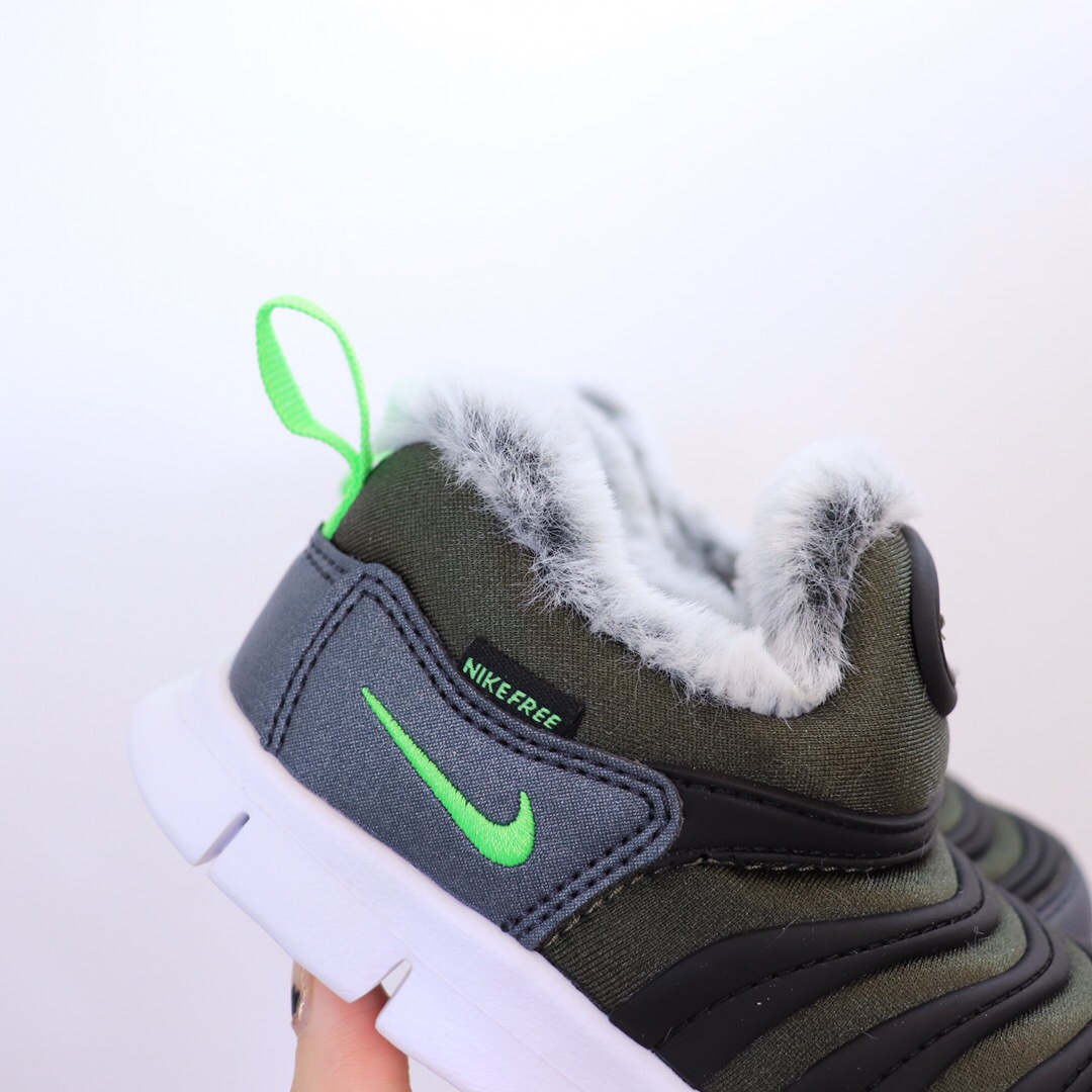 图片[7]-（22-27码小童） （28-37.5大童） 专Ｇ版ＮＫ加绒毛毛虫 专Ｇ最高版本👍原鞋开模相识度99.99%。 新配色太美了.内里毛料也是采用非常优质独特的绒。鞋头和侧边的标也是采用不一样的特殊工艺材料.带点亮闪闪超级漂亮。经典款百搭保暖舒适一步到位👏纯手工剪裁.上脚也一样好看不显胖.-选品中心