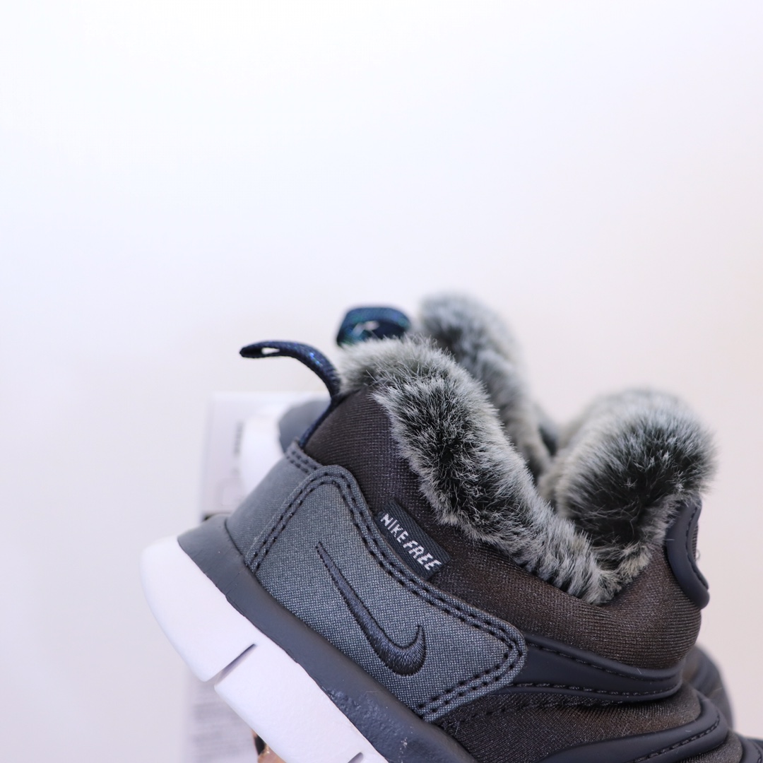 图片[8]-（22-27码小童） （28-37.5大童） 专Ｇ版ＮＫ加绒毛毛虫 专Ｇ最高版本👍原鞋开模相识度99.99%。 新配色太美了.内里毛料也是采用非常优质独特的绒。鞋头和侧边的标也是采用不一样的特殊工艺材料.带点亮闪闪超级漂亮。经典款百搭保暖舒适一步到位👏纯手工剪裁.上脚也一样好看不显胖.-选品中心