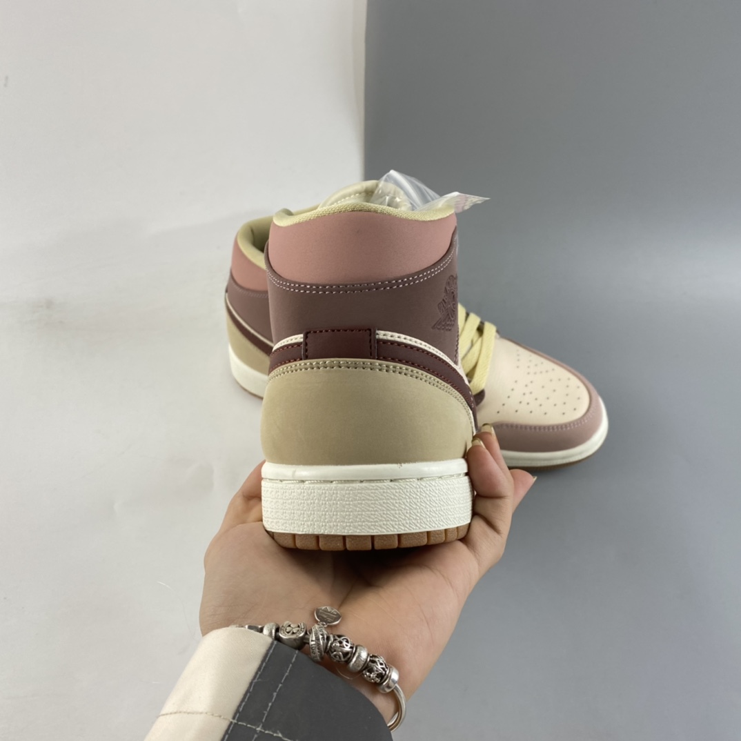P240  Air Jordan 1 Mid AJ1 乔1 中帮百搭休闲运动板鞋 DO7440-821