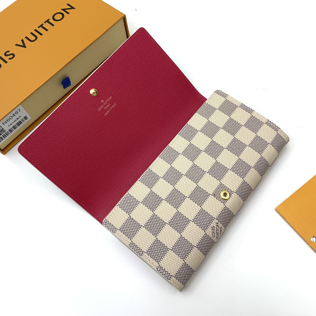 the Sarah Wallet features a playful - Bag 6
