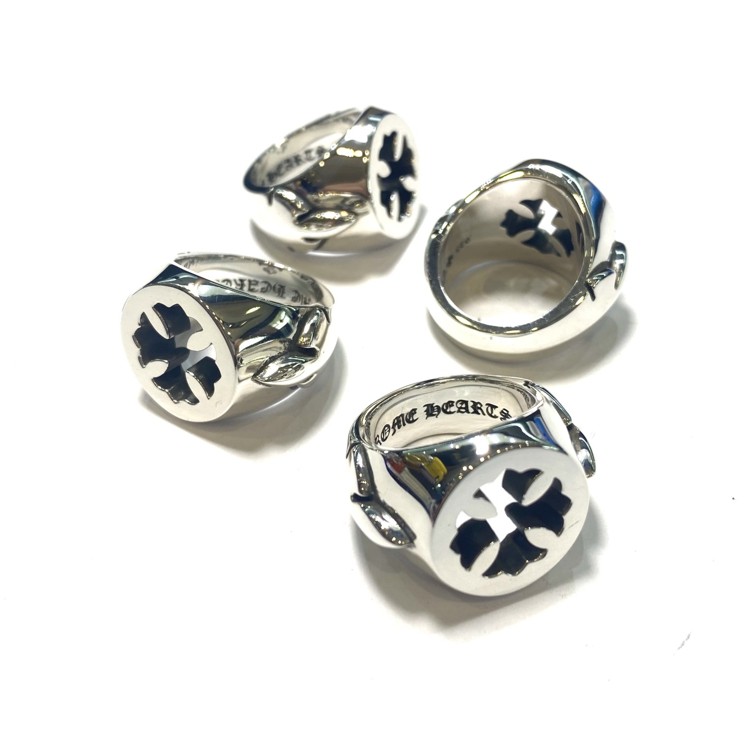 Chrome Hearts 新品上架𝐂𝐡𝐫𝐨𝐦𝐞 𝐡𝐞𝐚𝐫𝐭𝐬克罗心 镂空十字火焰戒指