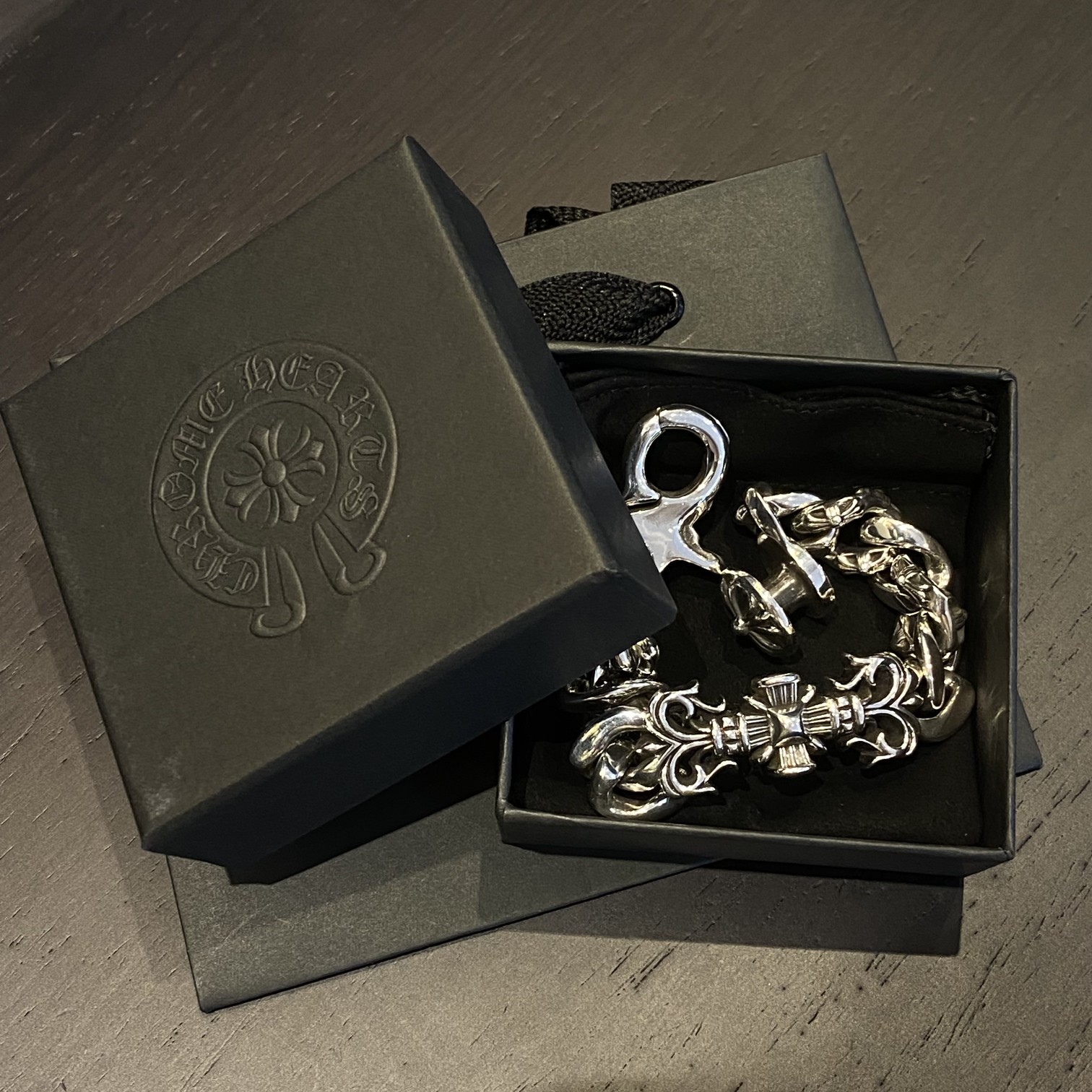 Chrome Hearts 𝐂𝐡𝐫𝐨𝐦𝐞 𝐡𝐞𝐚𝐫𝐭𝐬 克罗心 火焰图腾大手链