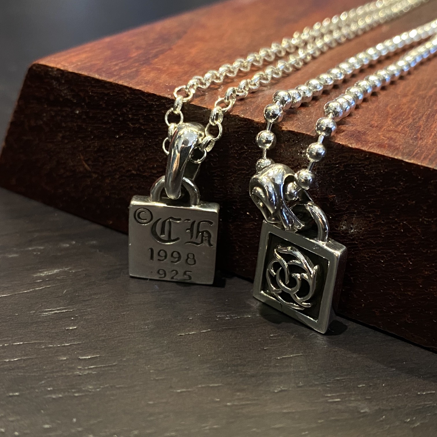 Chrome Hearts 新品上架𝐂𝐡𝐫𝐨𝐦𝐞 𝐡𝐞𝐚𝐫𝐭𝐬克罗心 蔓藤小方牌项链