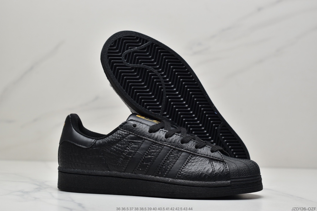 140 阿迪达斯adidas三叶草 Originals Superstar Metal Toe 漆皮黑AQ6686