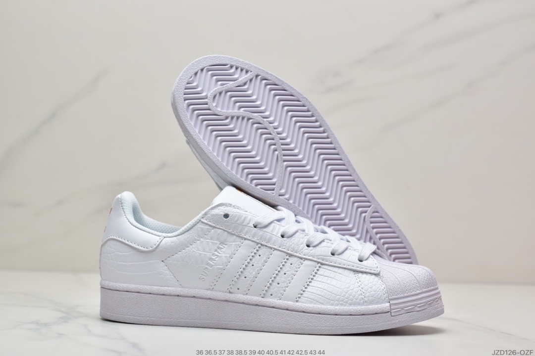 140 阿迪达斯adidas三叶草 Originals Superstar Metal Toe 漆皮黑AQ6686