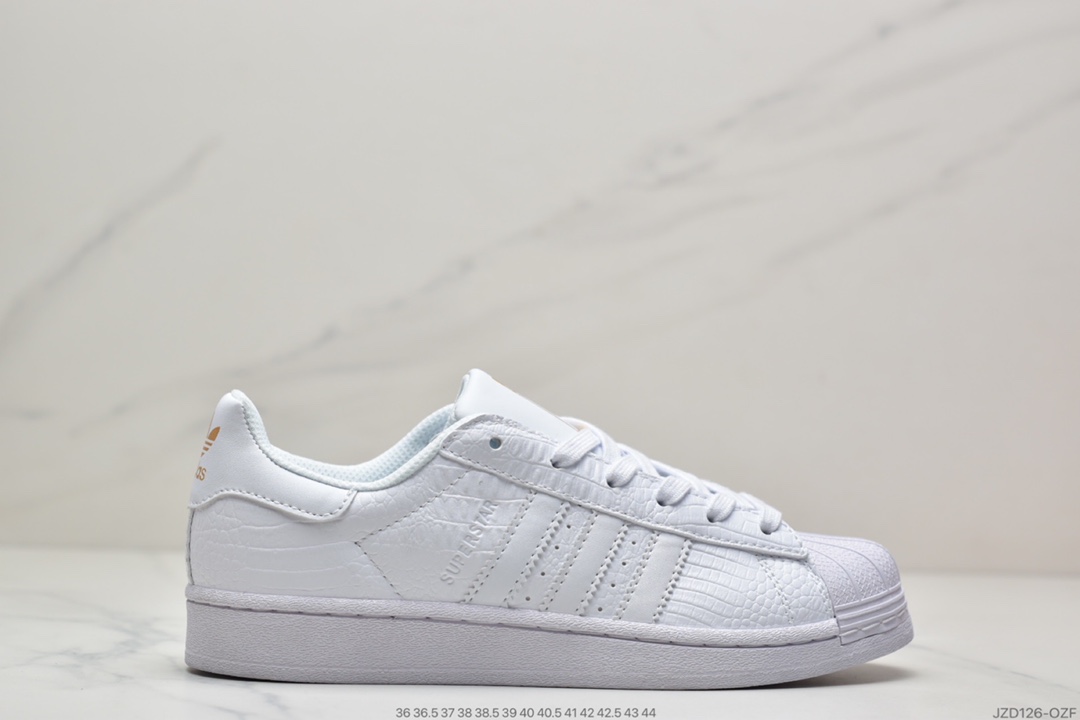 140 阿迪达斯adidas三叶草 Originals Superstar Metal Toe 漆皮黑AQ6686