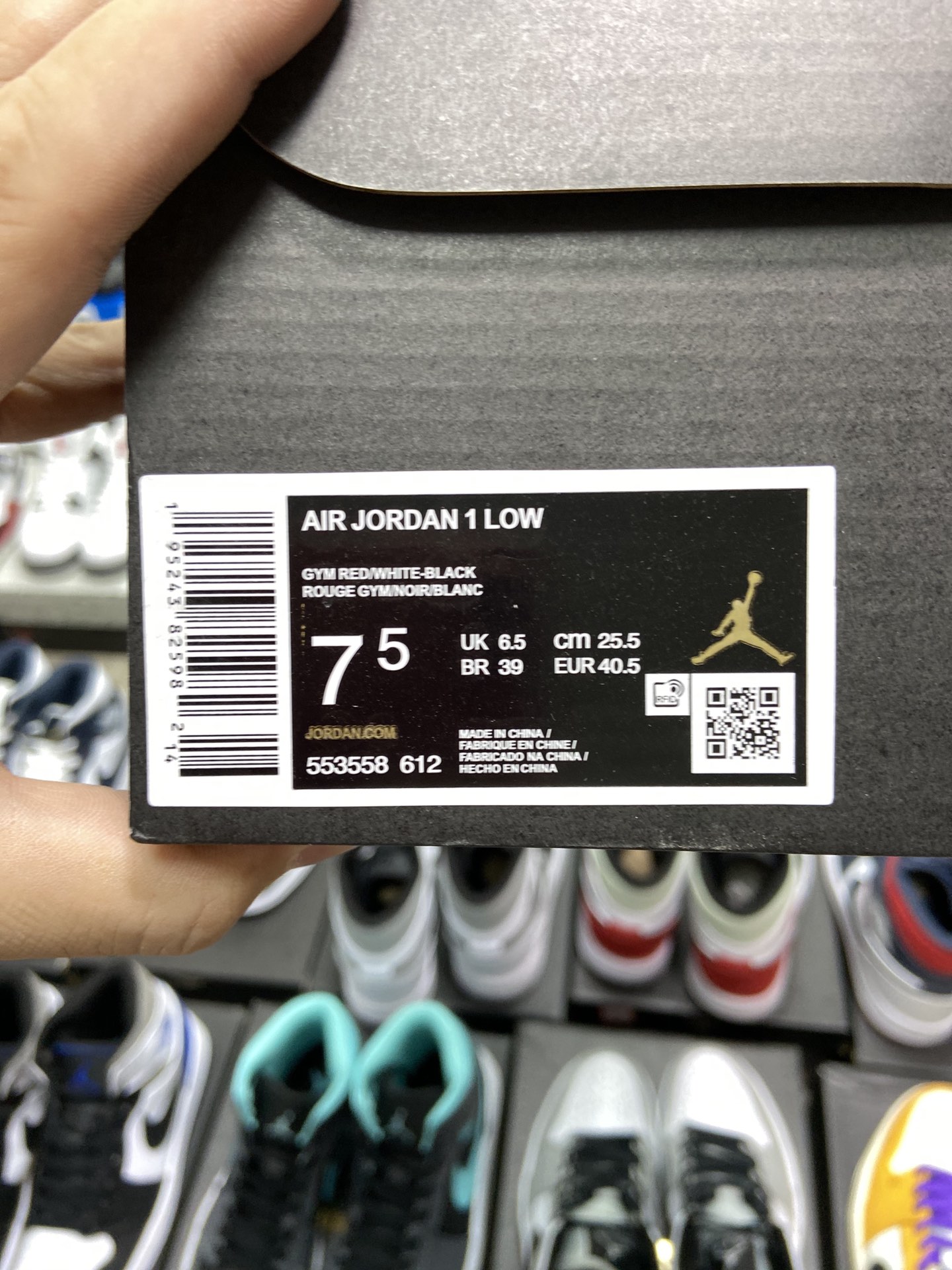 200 乔丹Air Jordan 1 LowBred ToeAJ1乔丹一代低帮经典复古文化休闲运动篮球鞋553558-612