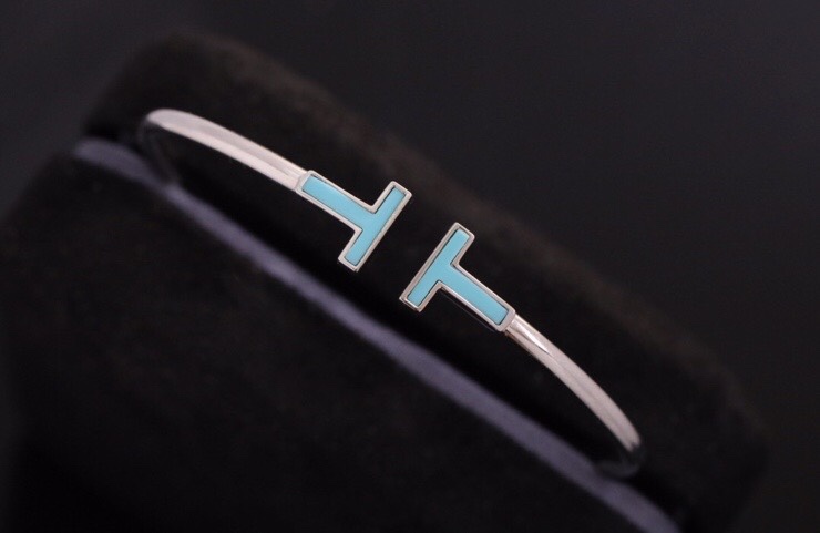 Tiffany & Co. Tiffany 全新呈现T系列：手镯