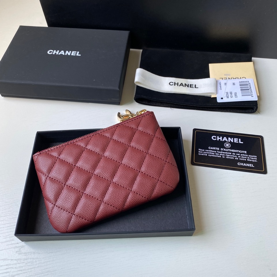 Chanel 升级 吊坠零钱包 皮料五金，菱格纹路. 细节美到淋漓尽致全套包装 尺寸：14×10×1cm