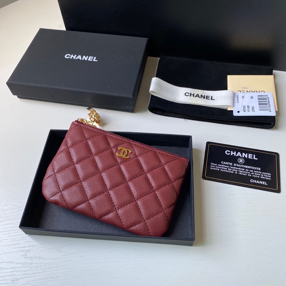 Chanel 升级 吊坠零钱包 皮料五金，菱格纹路. 细节美到淋漓尽致全套包装 尺寸：14×10×1cm