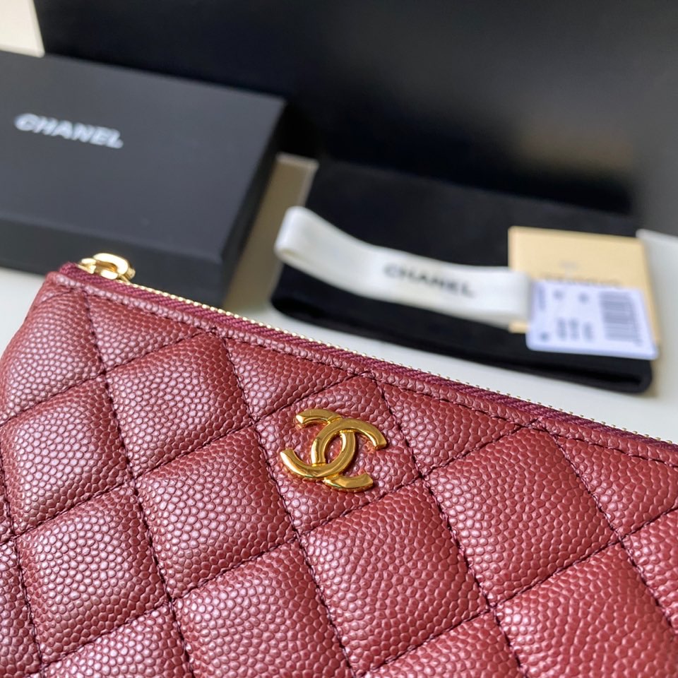 Chanel 升级 吊坠零钱包 皮料五金，菱格纹路. 细节美到淋漓尽致全套包装 尺寸：14×10×1cm