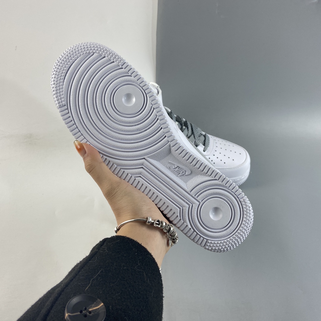 P240  NIKE Air Force 1’07 AF1 Mid 空军一号UN2.0全白满天星中邦板鞋 366731-606