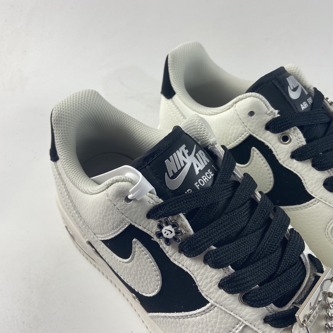 P240  NIKE Air Force 1’07 Low 米黑银扣 空军一号低帮休闲板鞋 DD8571-013