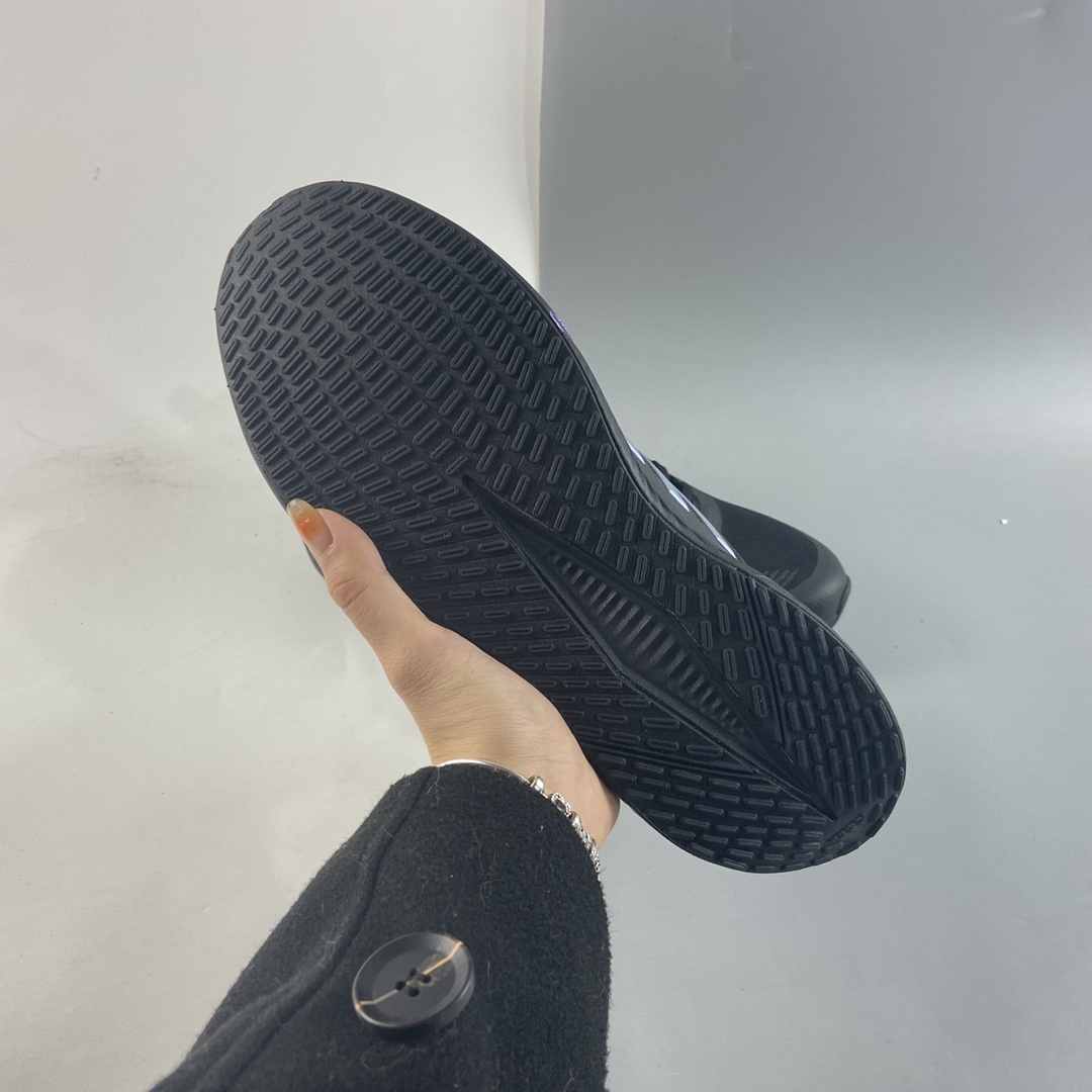 P180 Adidas  Alphamagma 阿迪2021新款运动健身轻便休闲跑鞋  GV7917