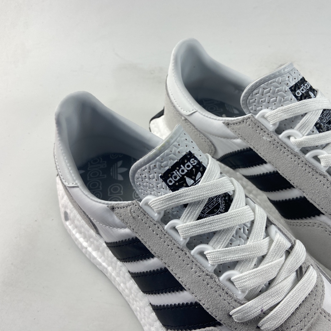 P160  Adidas  Retropy E5 复古运动休闲跑步鞋 Q47100