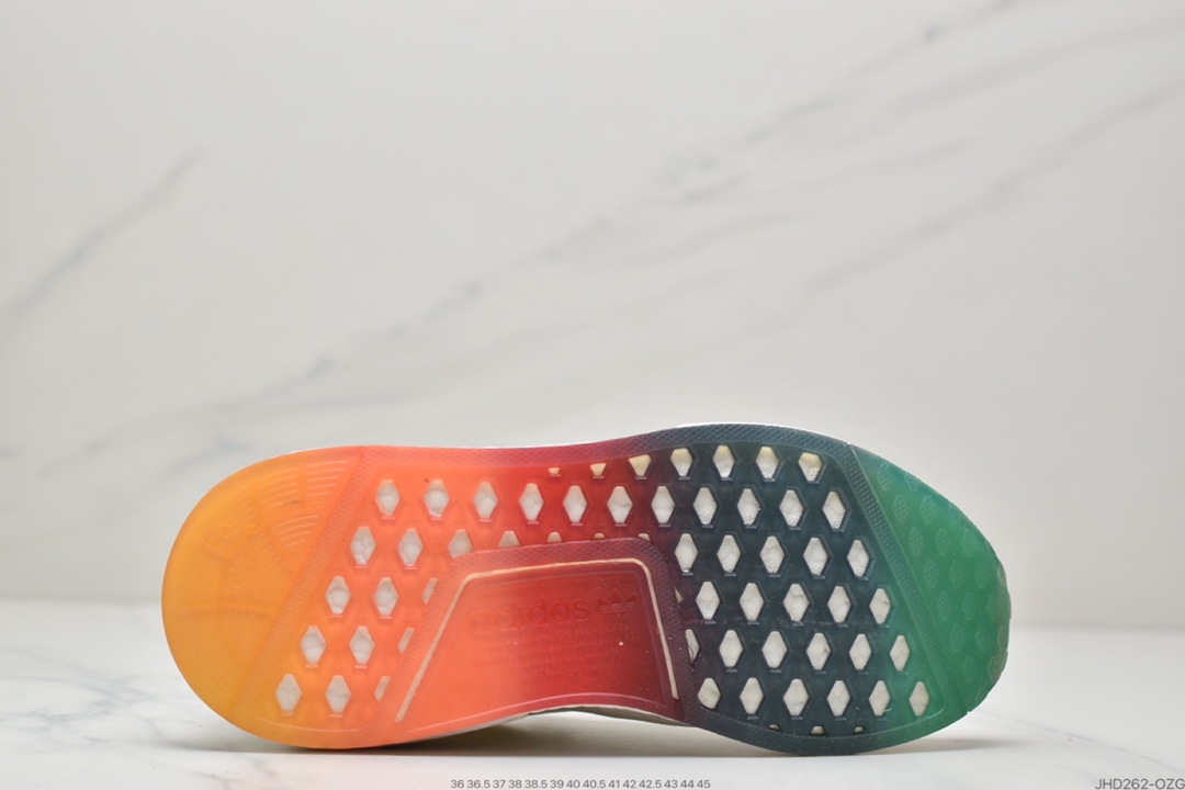 190 阿迪达斯 Adidas NMD R1系列 EH0755