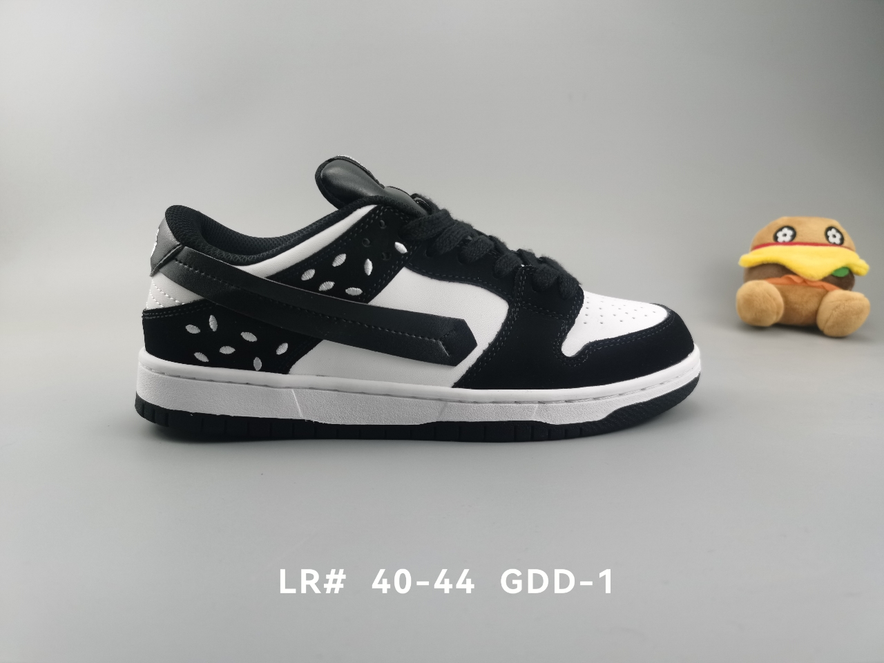 Hamburger Vandy Burger 莆田制造 汉堡包主题限定运动鞋 低帮板鞋 牛皮材质 附毛绒手办 尺码见图