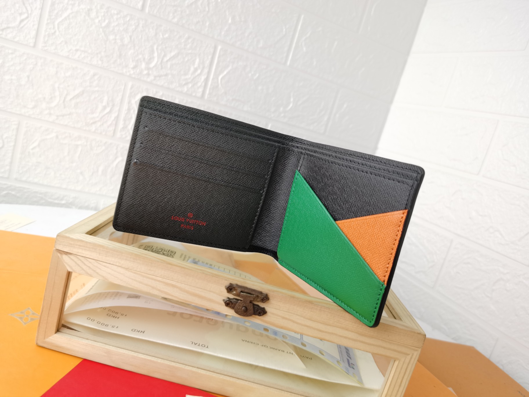 ルイ・ヴィトン M45789 MULTIPLE 財布 - モノグラムキャンバスと3Dラバー装飾