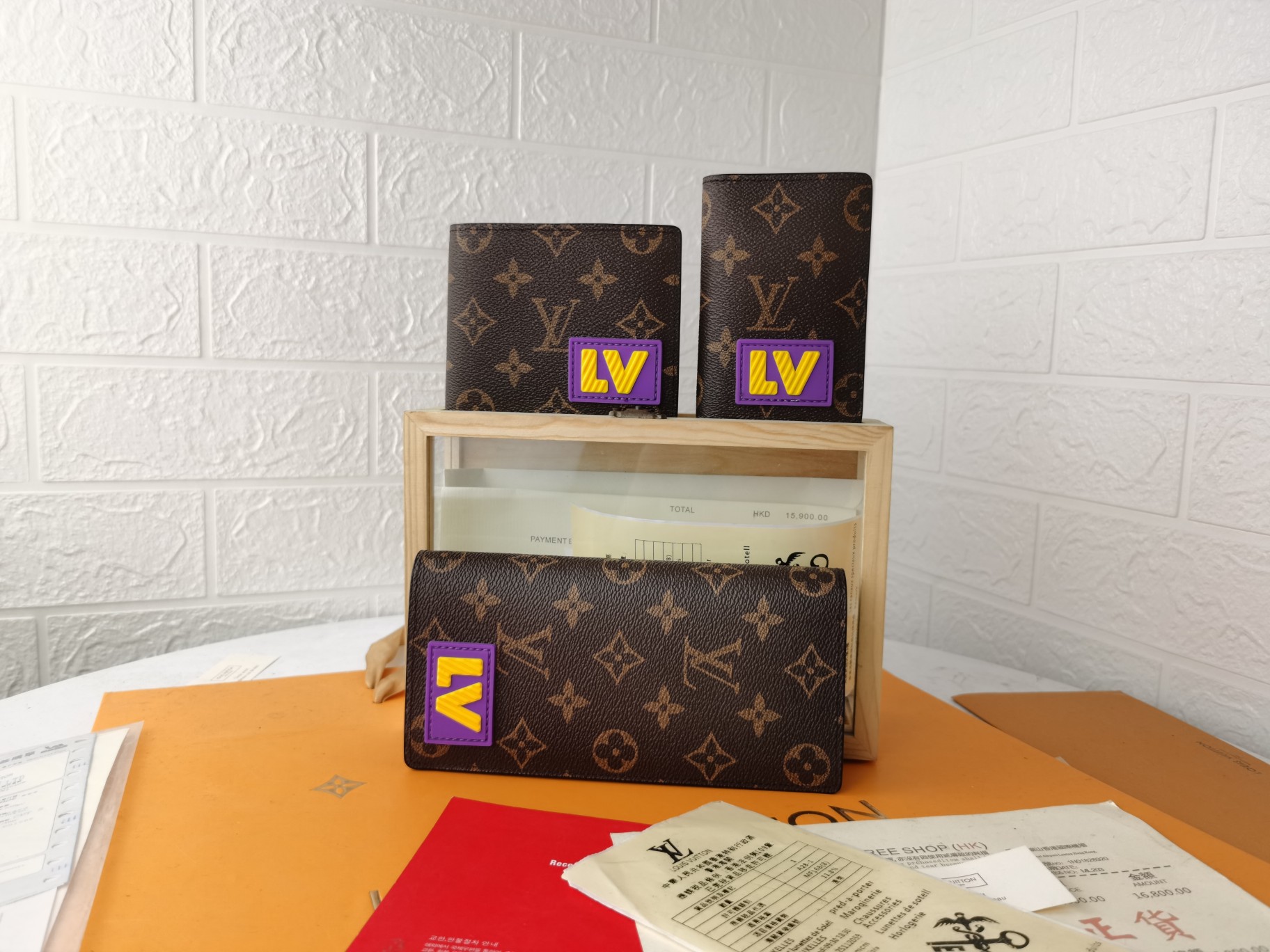 ルイ・ヴィトン M45789 MULTIPLE 財布 - モノグラムキャンバスと3Dラバー装飾