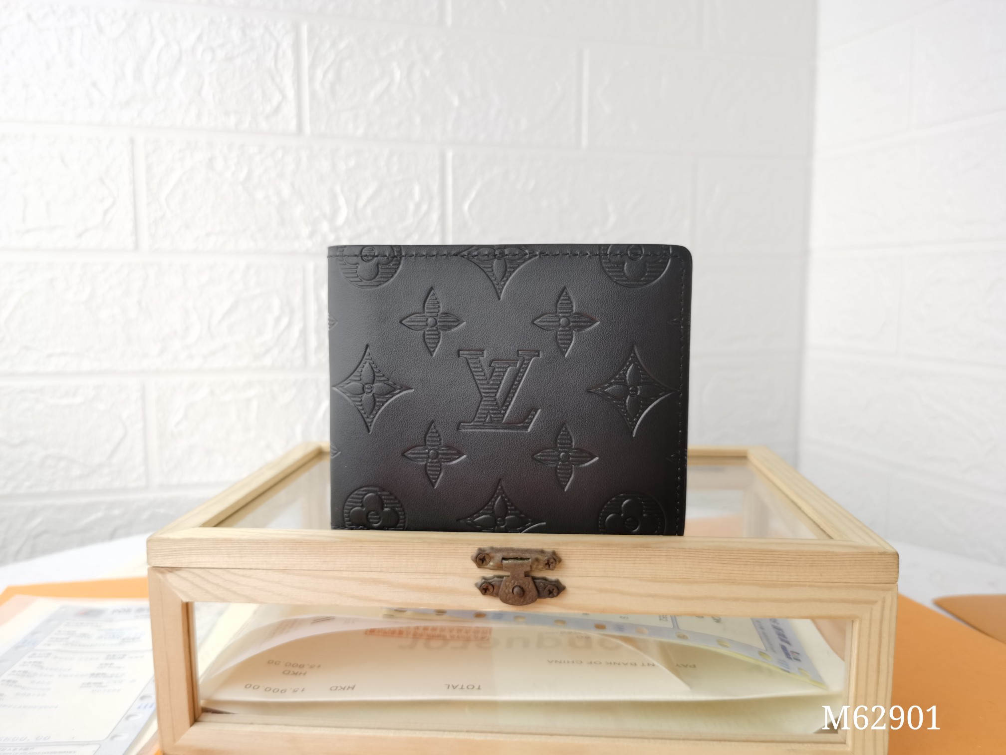 ルイ・ヴィトン Multiple 財布 - シンプルで実用的なデザイン