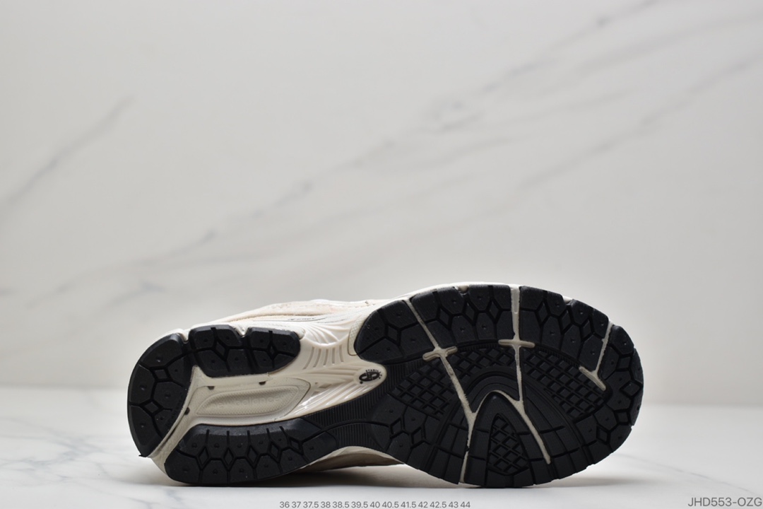 190 Bape x New Balance 联名 2002系列 M2002RT