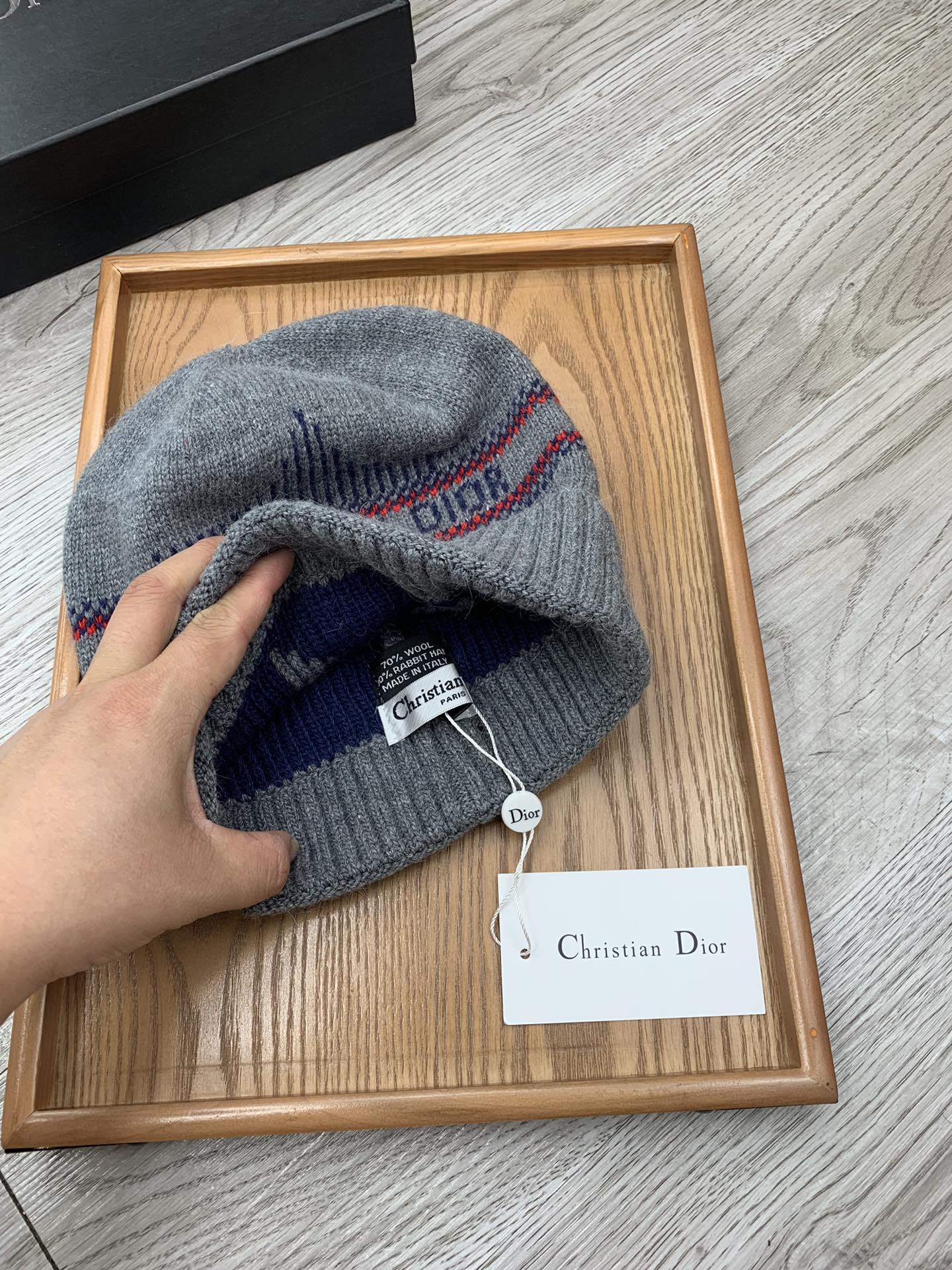 🌹。D家。【羊毛单帽】客供小羊毛！珍贵典藏的灵魂帽子！客供色纱.每个颜色都非常好看！经典！手感软腻.70