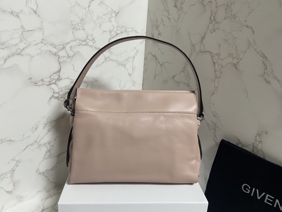 Givenchy纪梵希专柜最新款柔软大包ID93登场zp17620！市场上根本看不到同款的设计不会撞包！