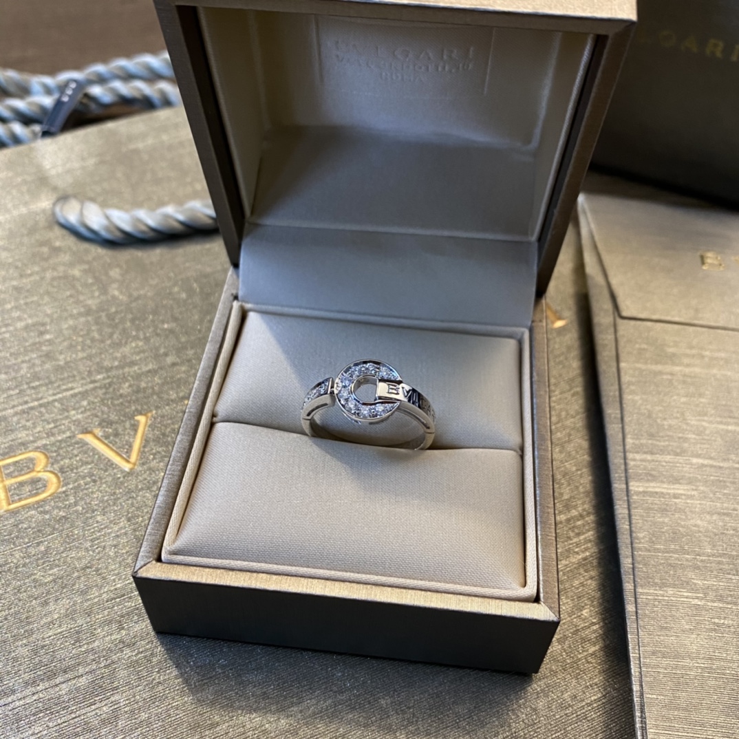 Bvlgari ring