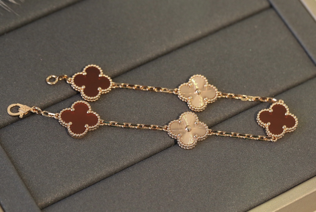 Van Cleef & Arpels Jewelry Bracelet Necklaces & Pendants Red Rose Gold White Engraving 925 Silver
