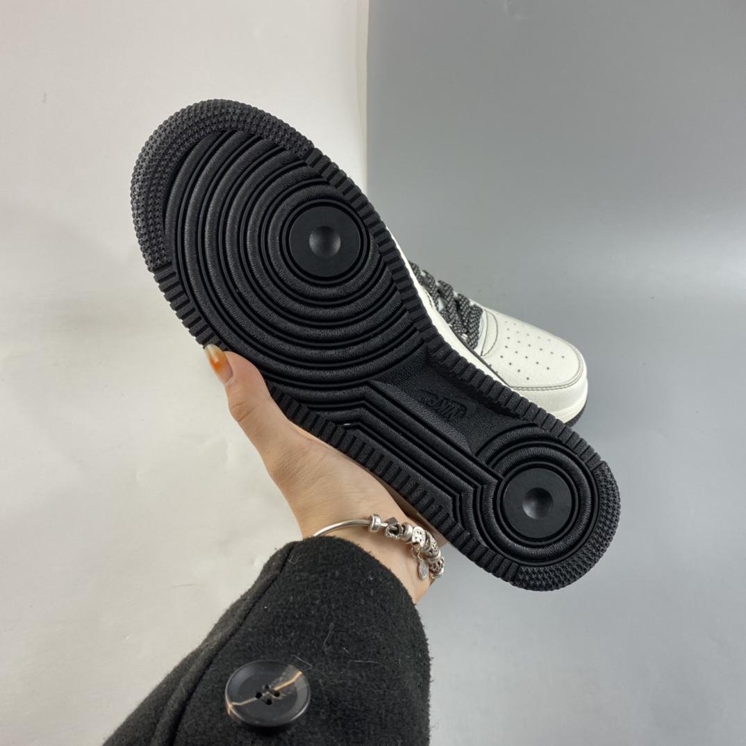 P260  NIKE Air Force 1’07 Mid Su19 空军一号3M反光中帮休闲板鞋 CJ6690-100