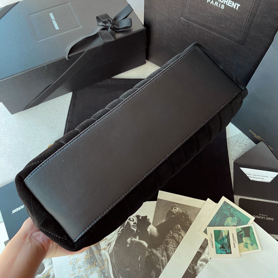 Saint Laurent 𝙇𝙤𝙪 𝙇𝙤𝙪 𝟯𝟭𝙘𝙢