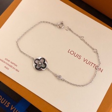 【精工版本】美毙了✨✨LV手链四叶草 单花 路易威登手链 ❤️电镀18k金工艺 专柜版本 一比一质量😍优 【精工版本】美毙了✨✨LV手链四叶草 单花 路易威登手链 ❤️电镀18k金工艺 专柜版本 一比一质量😍优