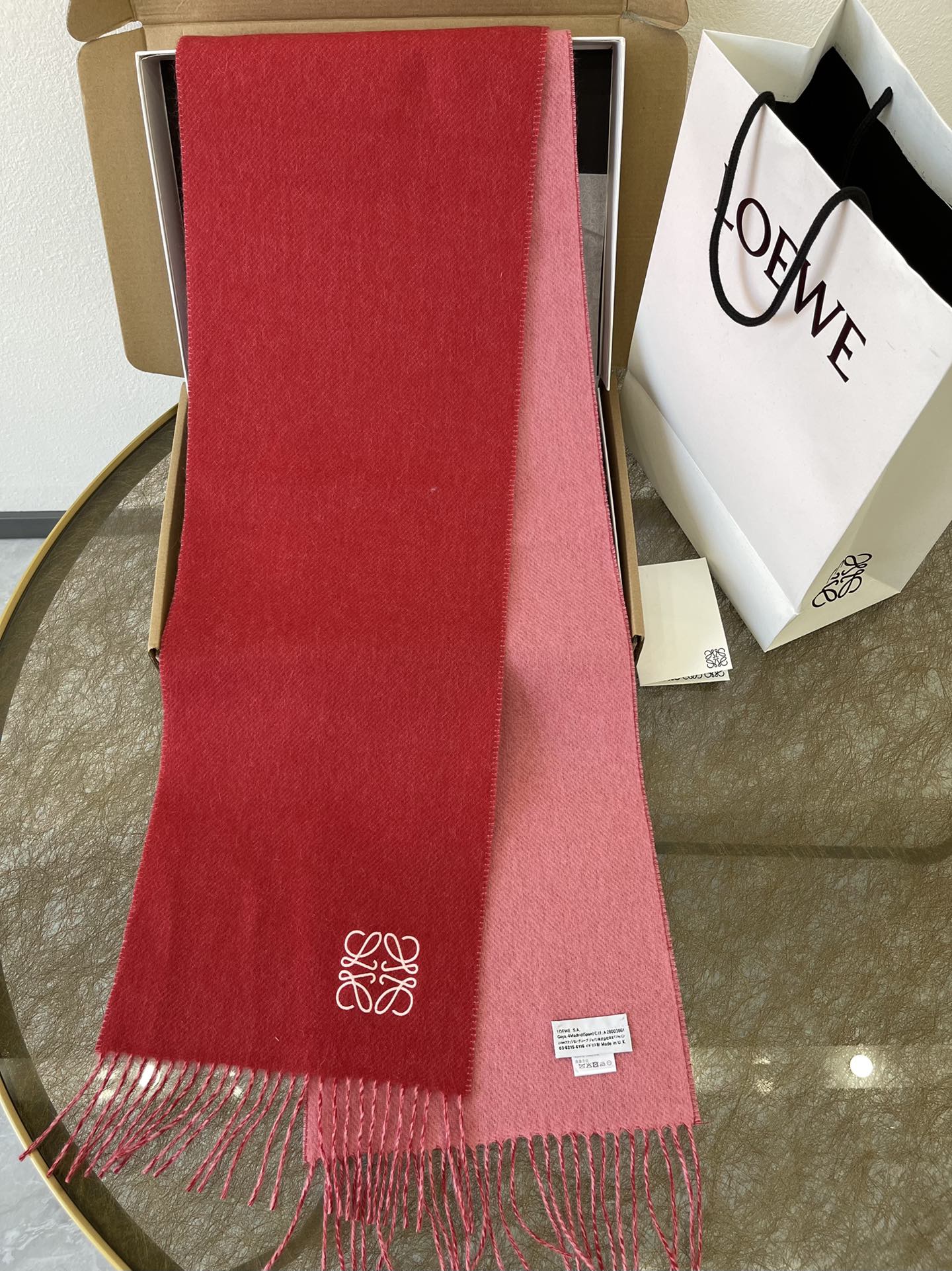 LOEWE罗意威羊毛绒男女同款围巾