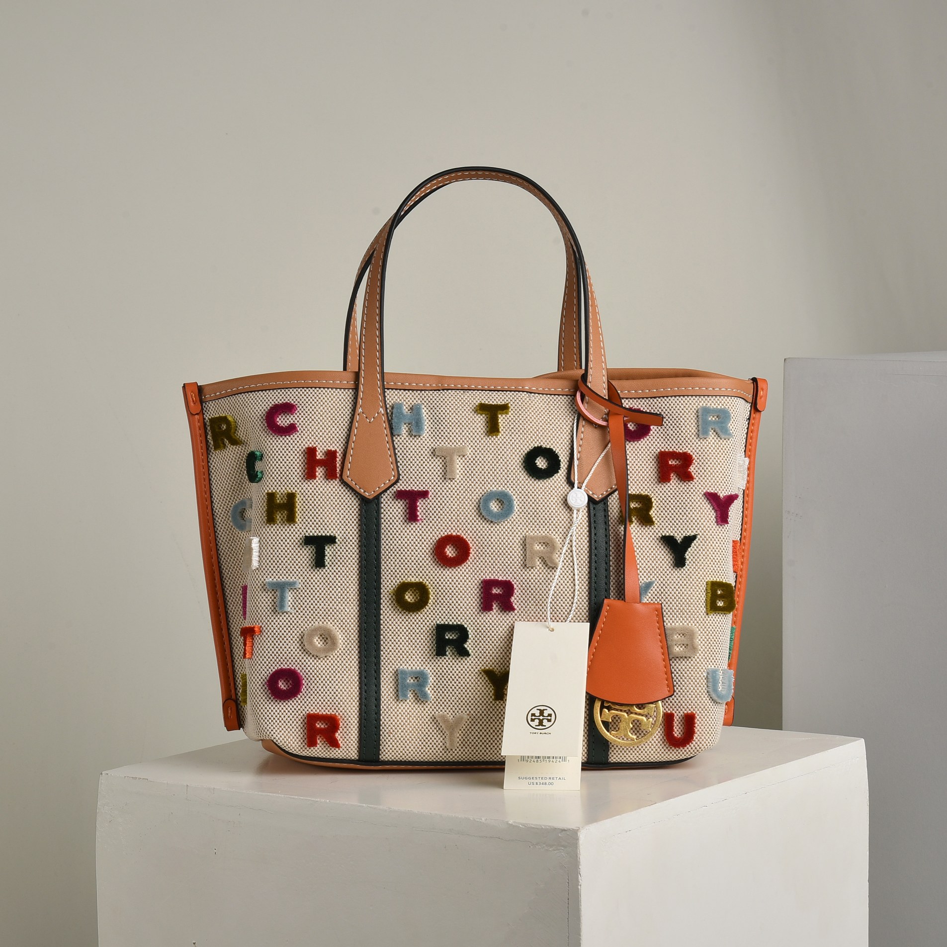 Tory Burch ToryBurch批¥320～最新款Perry系列刺秀五彩缤纷 手提、单肩、斜挎均可 正确吊牌
