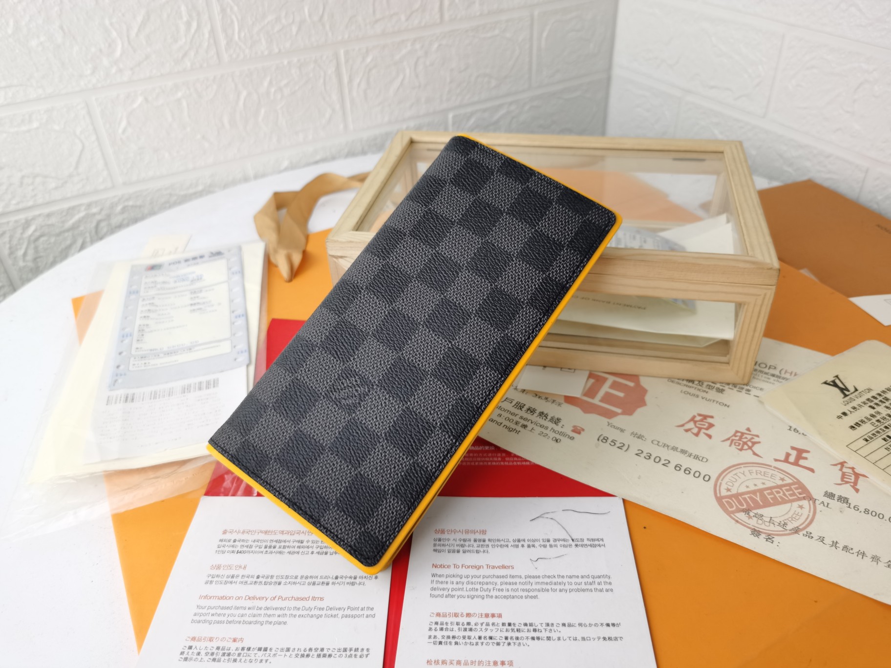 ルイ・ヴィトン Damier Graphite 財布 - シンプルでエレガントなデザイン